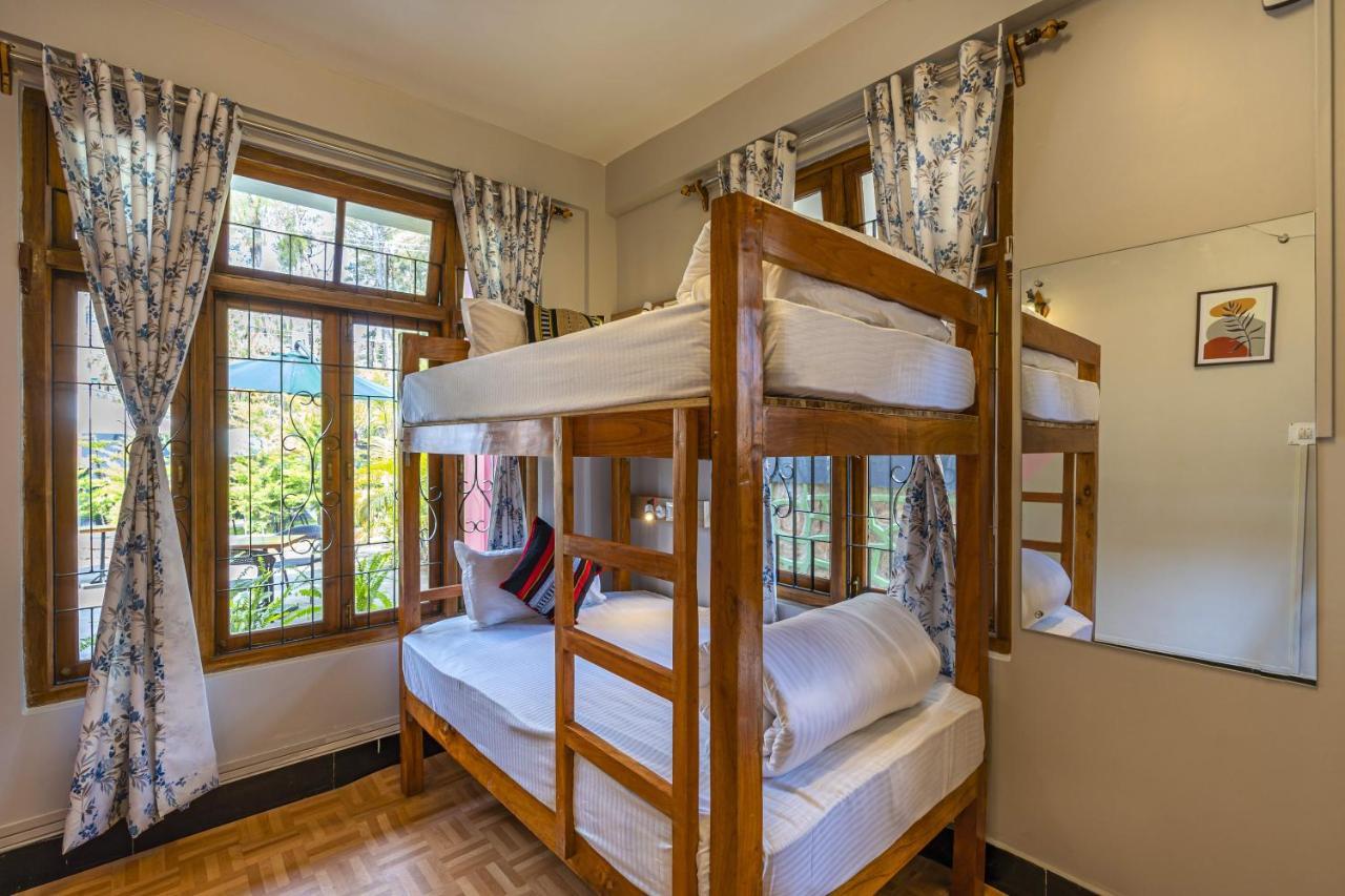 Zostel Shillong Hostel ภายนอก รูปภาพ