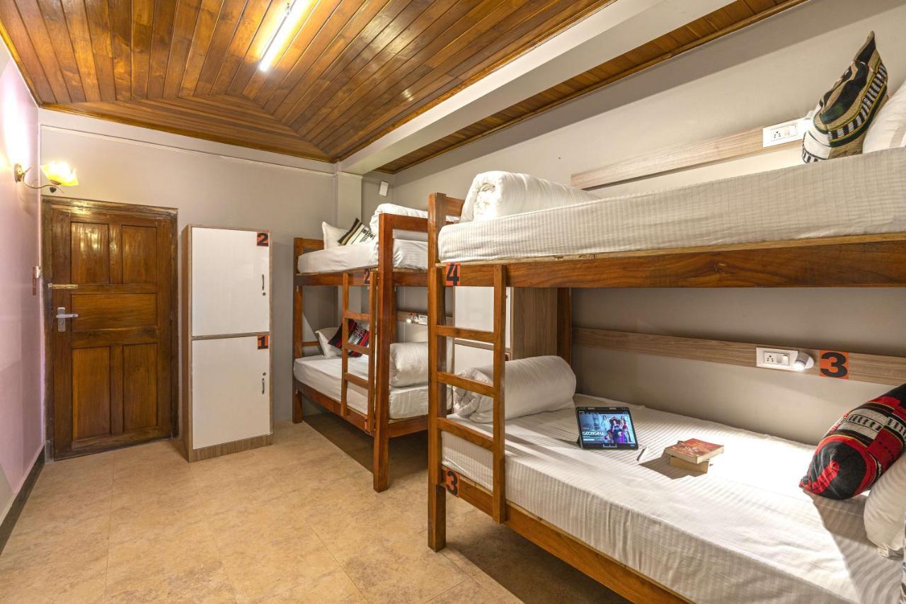 Zostel Shillong Hostel ภายนอก รูปภาพ
