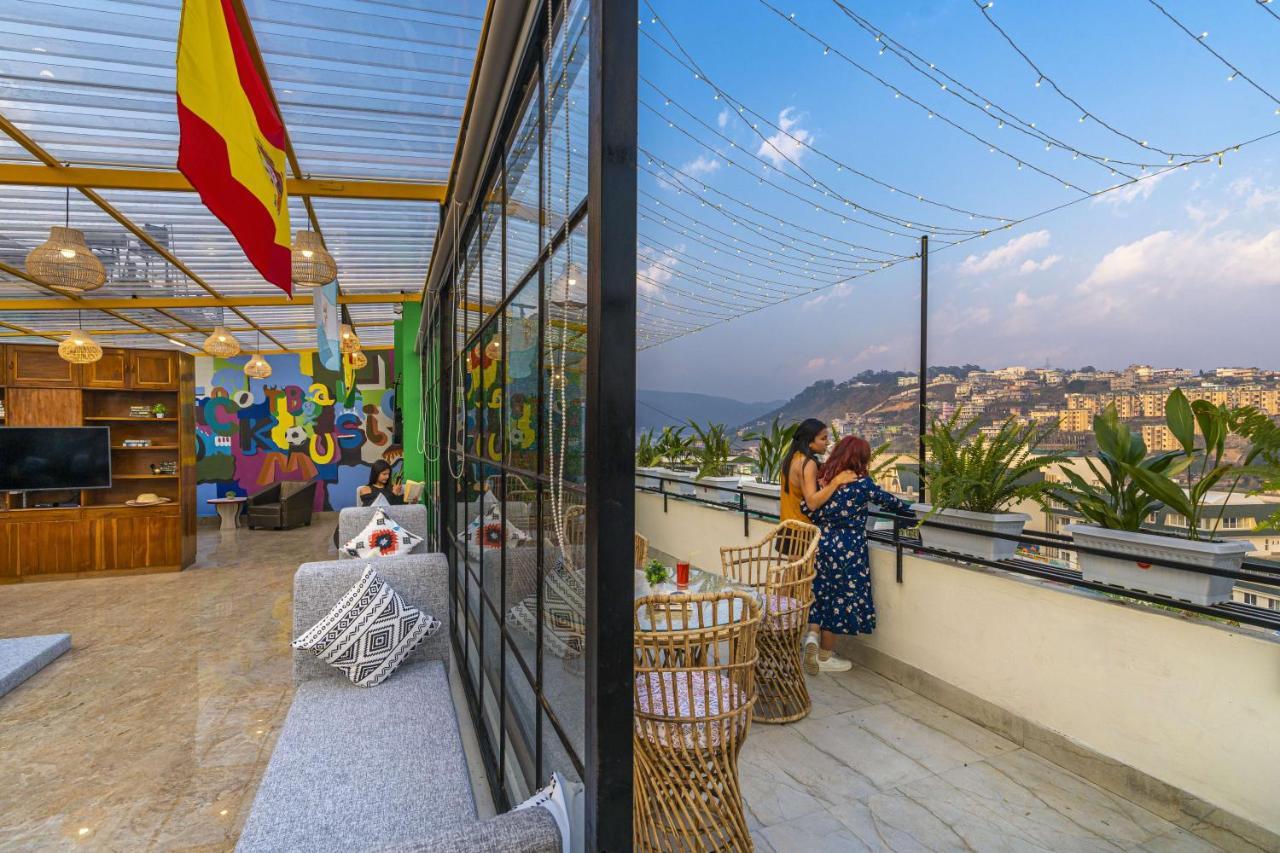Zostel Shillong Hostel ภายนอก รูปภาพ