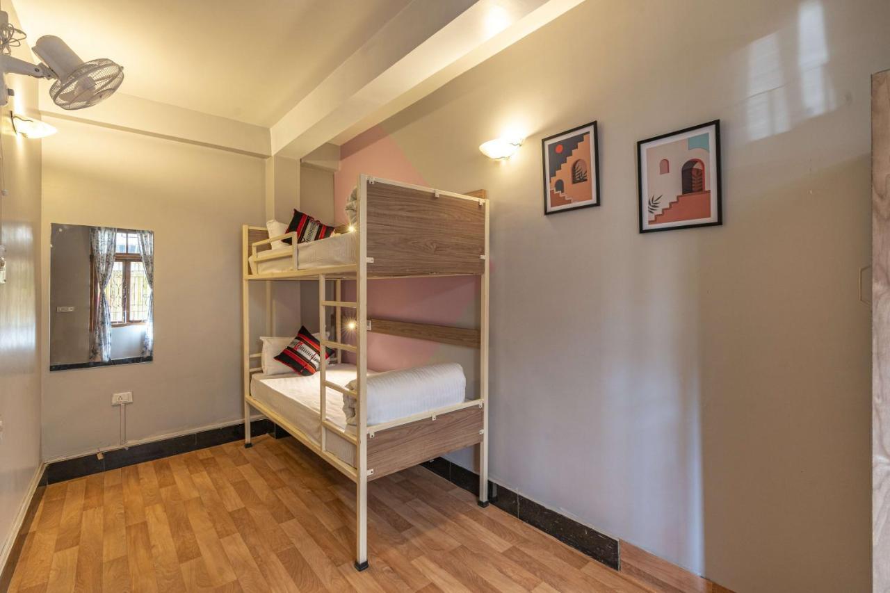 Zostel Shillong Hostel ภายนอก รูปภาพ