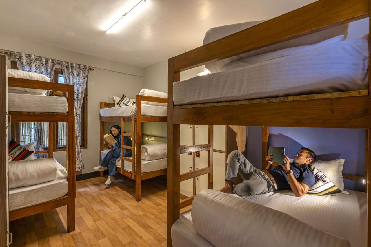 Zostel Shillong Hostel ภายนอก รูปภาพ