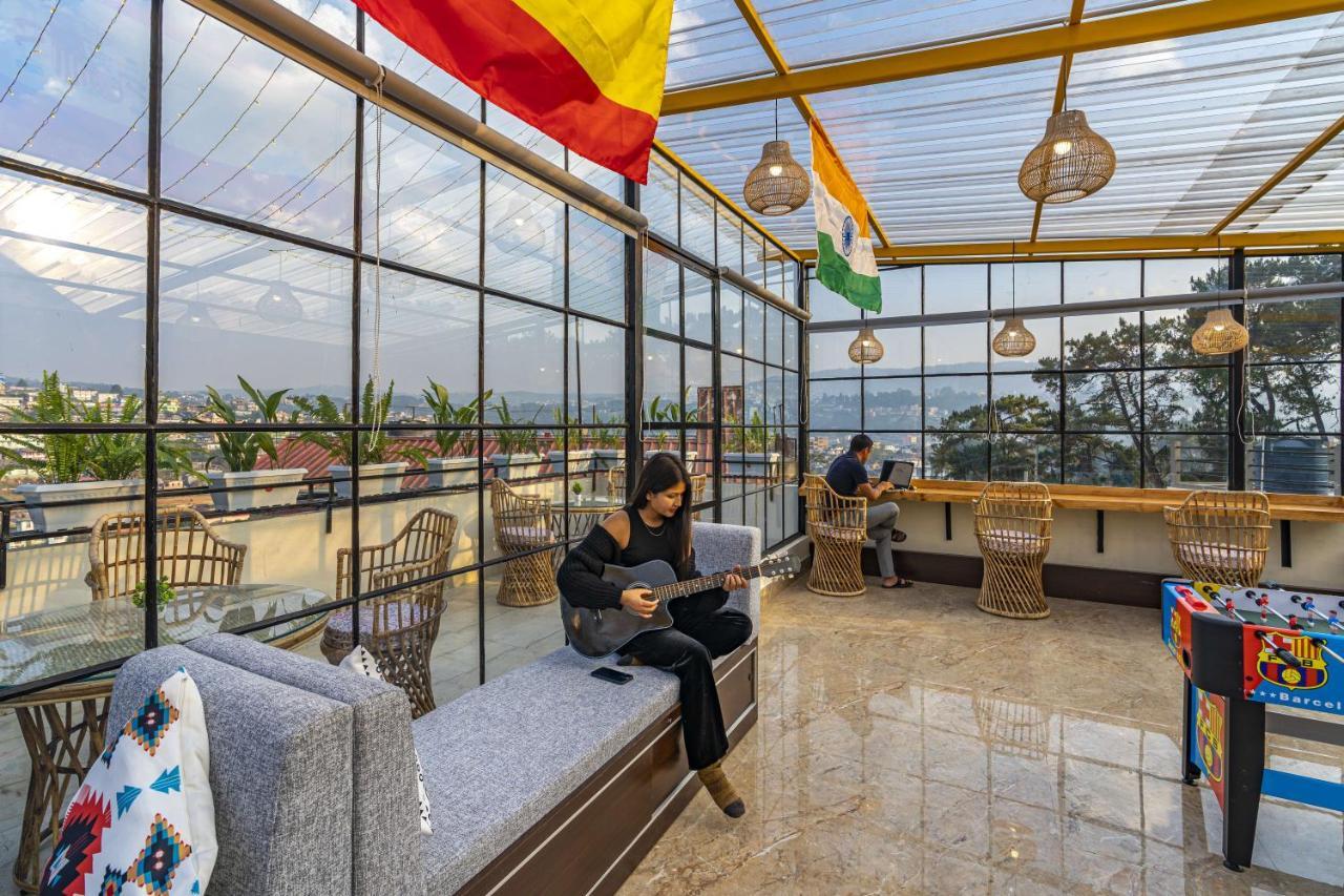 Zostel Shillong Hostel ภายนอก รูปภาพ