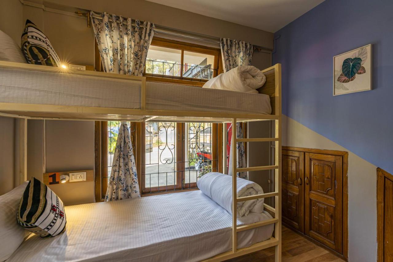 Zostel Shillong Hostel ภายนอก รูปภาพ