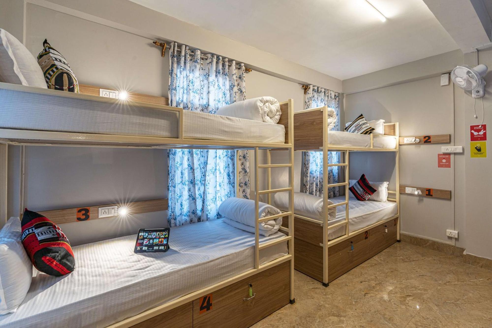 Zostel Shillong Hostel ภายนอก รูปภาพ