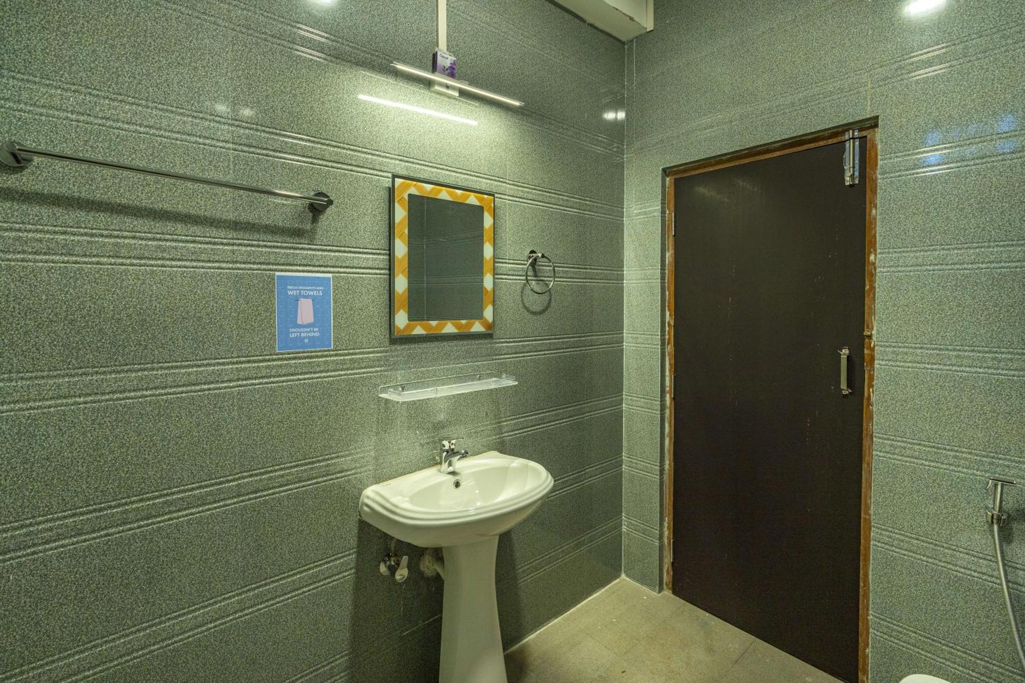 Zostel Shillong Hostel ภายนอก รูปภาพ